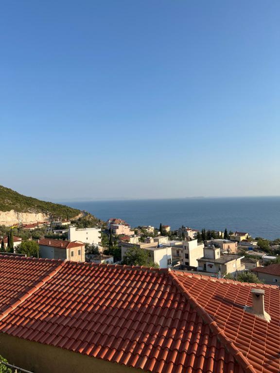 Emilios house room 6