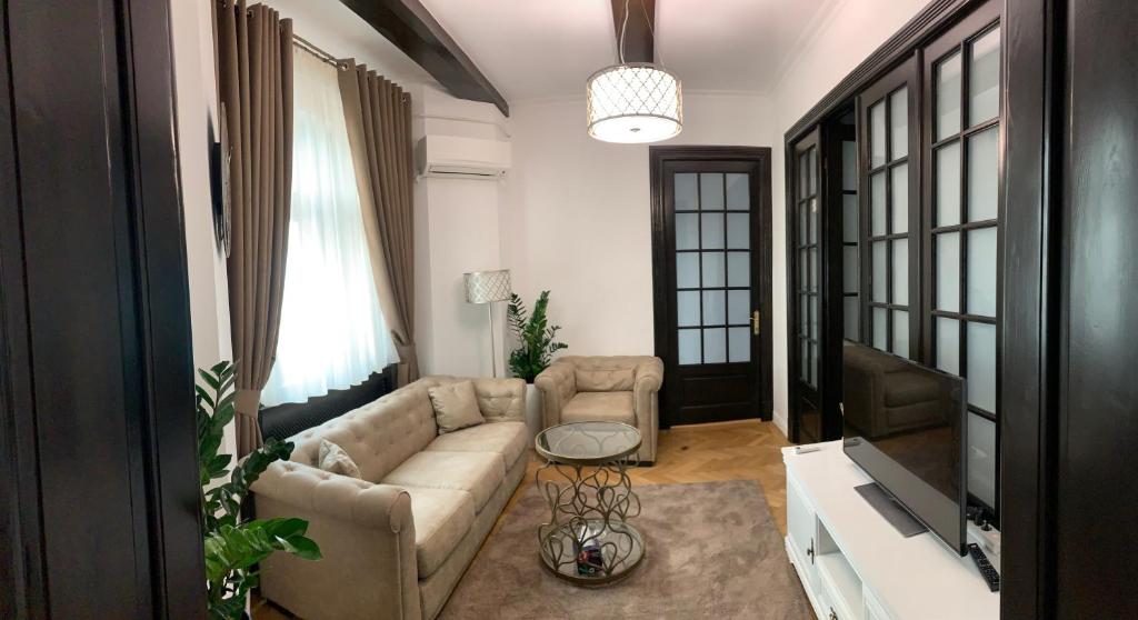 English Apartment room 2
