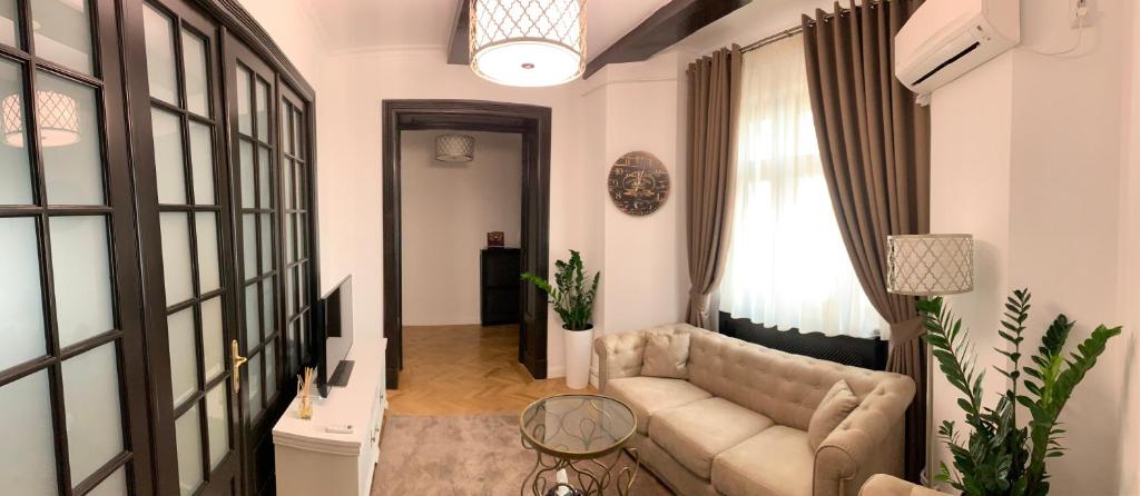 English Apartment room 3