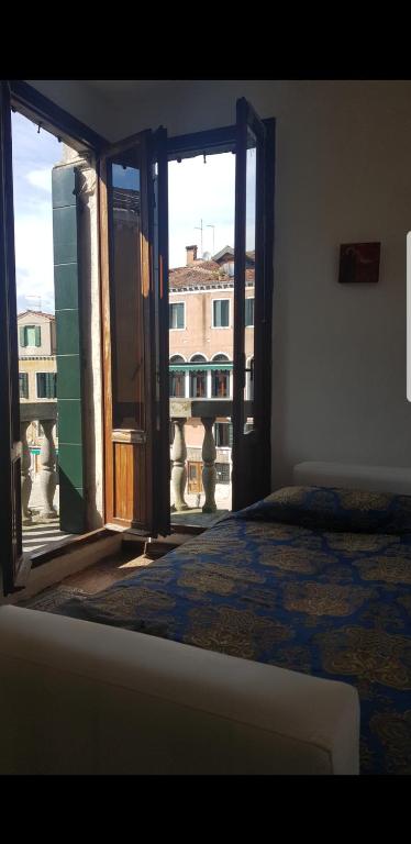 Fabulous Venice room 6