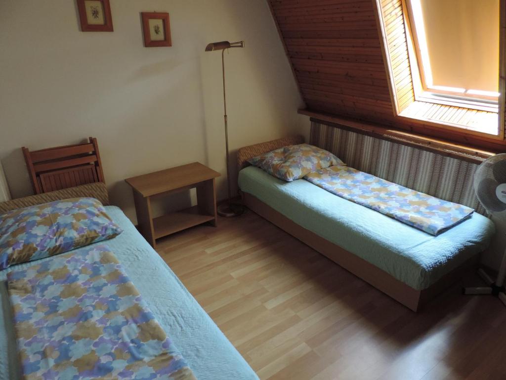 Füvesi Vendégház room 6