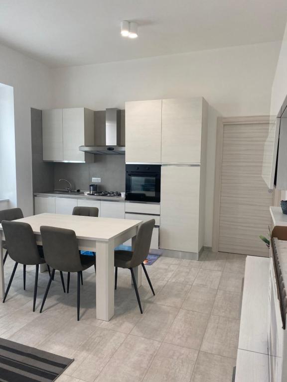 GARDEN HOUSE Apartments in Naples room 2