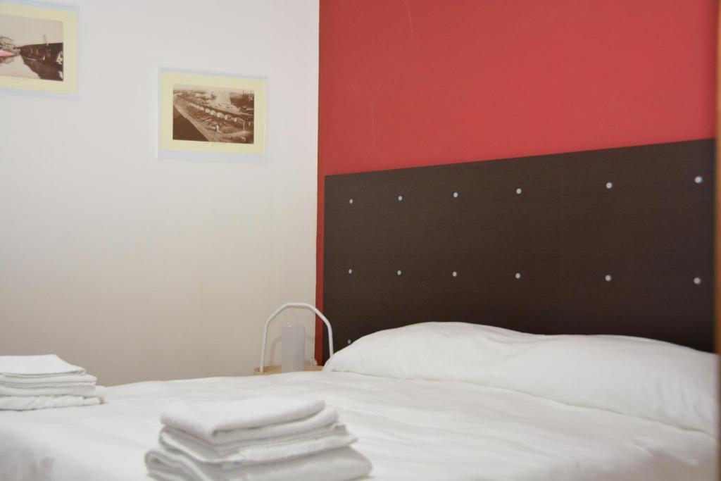 Garibaldi Flat room 1