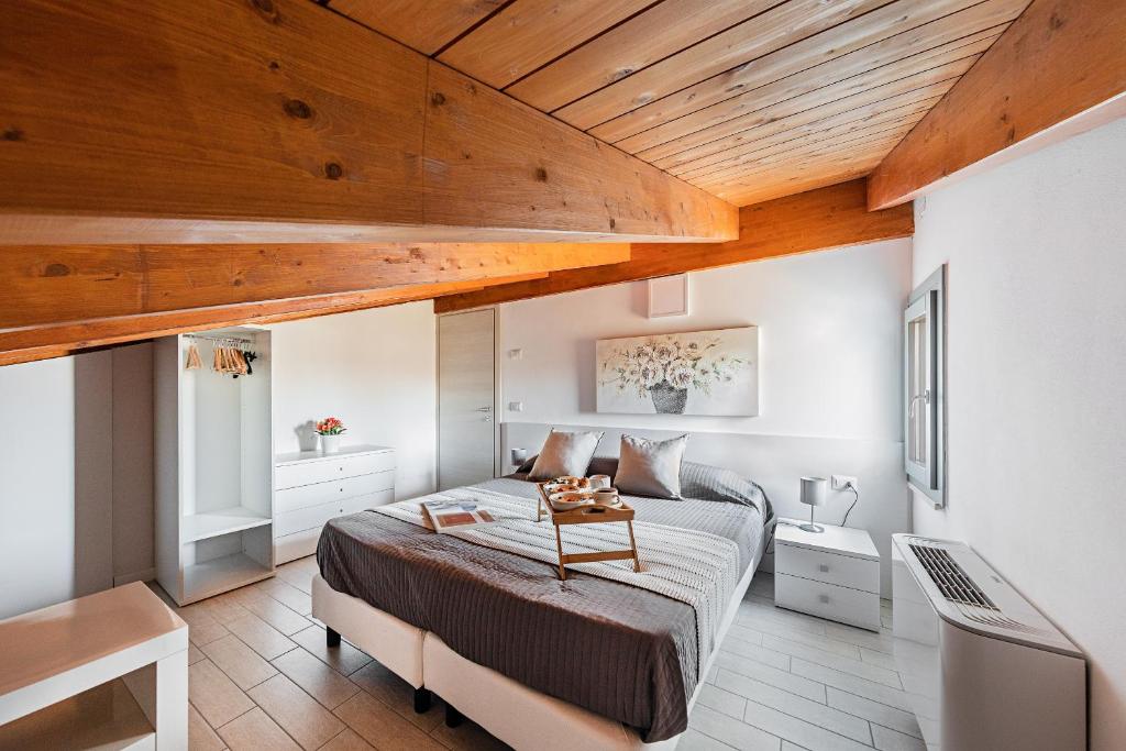 Borgo Gasparina Apartments by Wonderful Italy room 4