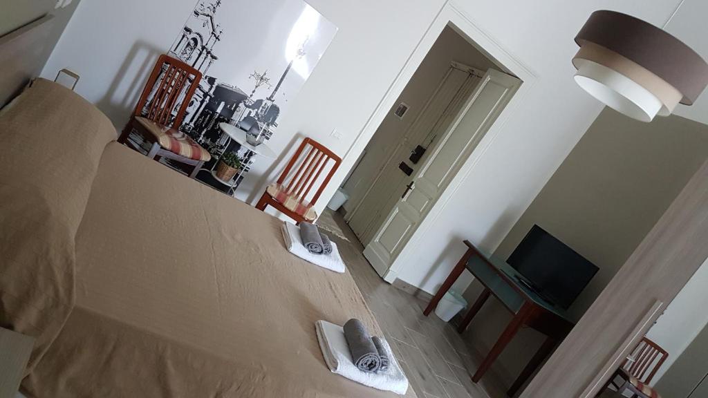 Casa Gialli room 2