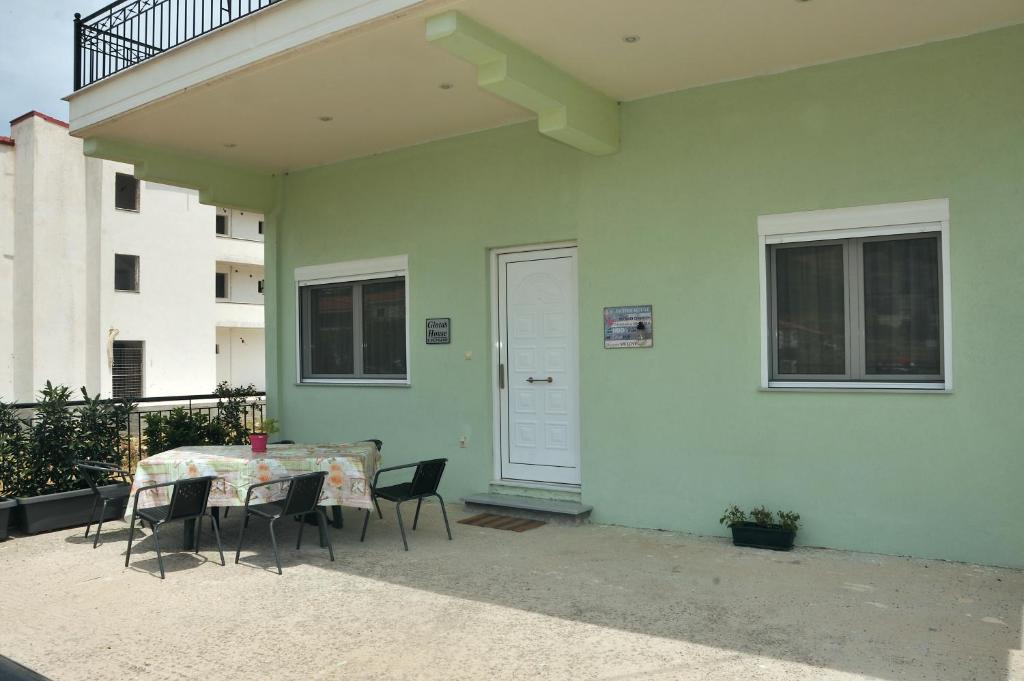 Giota's House room 4