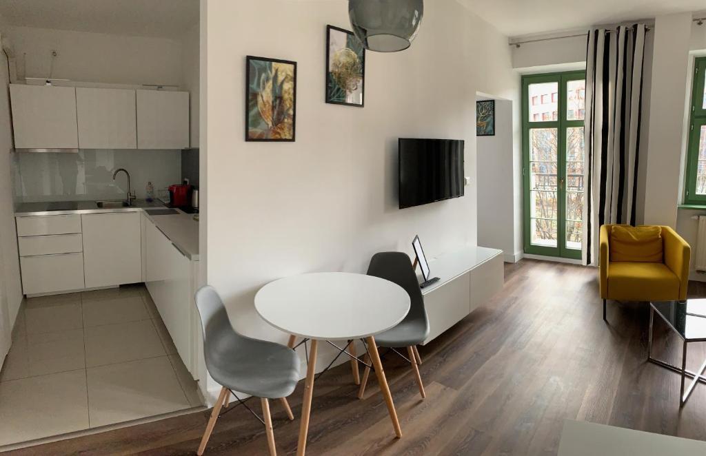Greeny room 3
