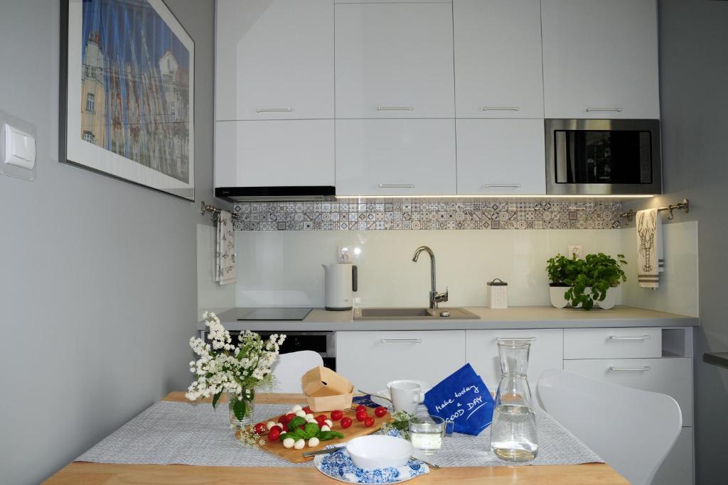 Blue Grey Atelier room 6