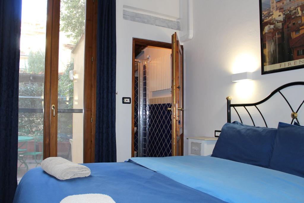 Gmax Guelfa Apartments room 2
