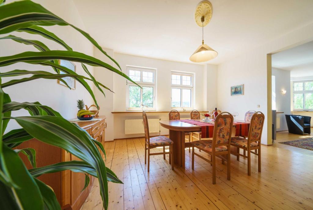 Ferienwohnungen Haney room 5