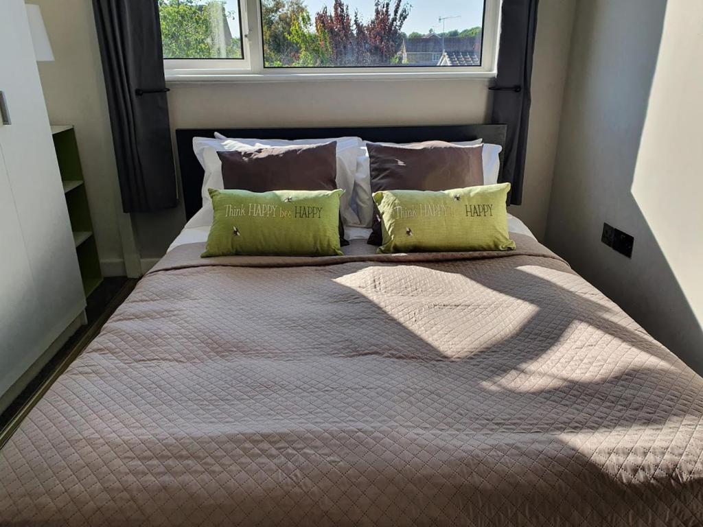 Harkwood by BridgeCoast room 4