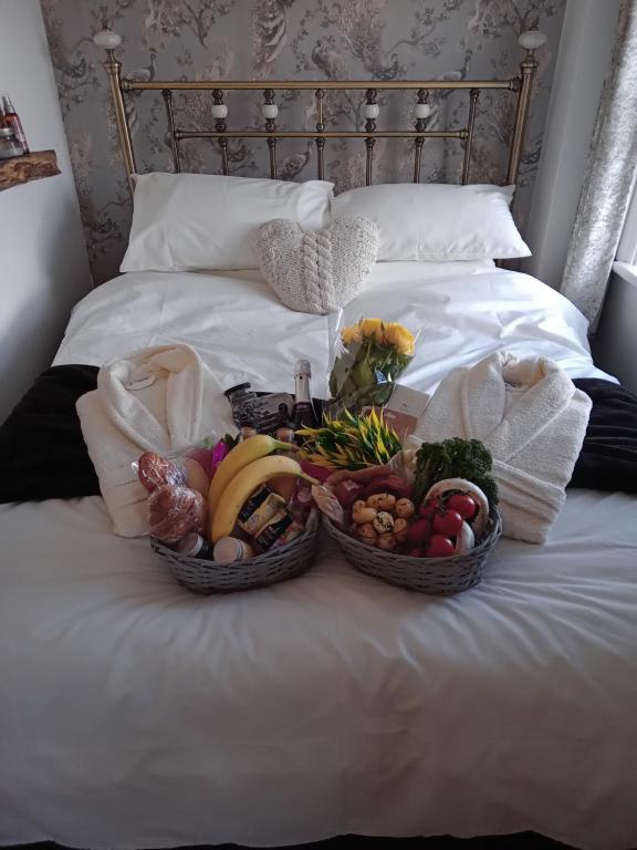 Havisham Studio Flat Rochester ME1 1XZ room 1