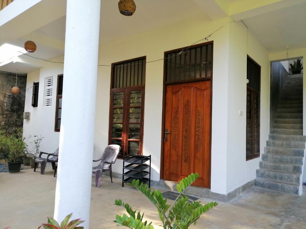 Hiriketiya Hasmal House room 1