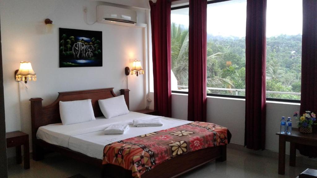 Pure Nature Hotel Kandy room 2