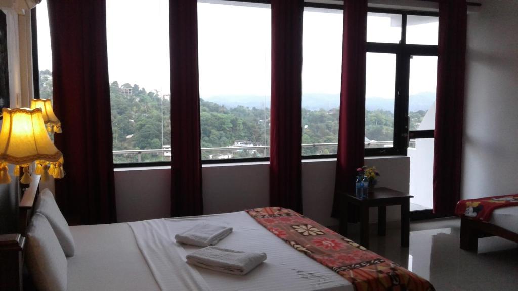 Pure Nature Hotel Kandy room 3