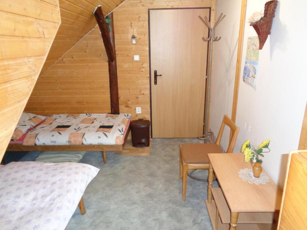 Holiday House Mirika room 6