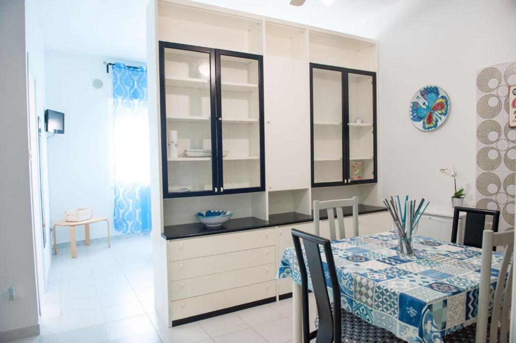 INTERNO 20 room 2