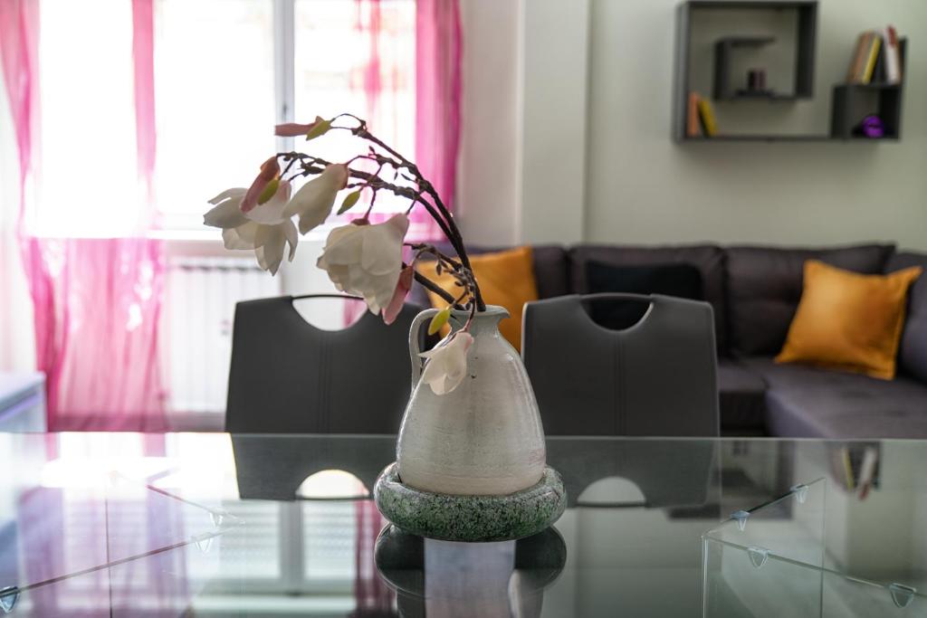 iRome Joy Apartment room 2