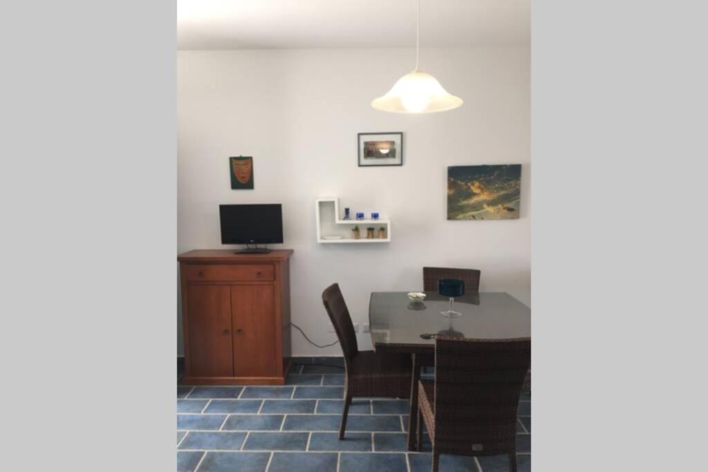 Vacanze isolane room 1