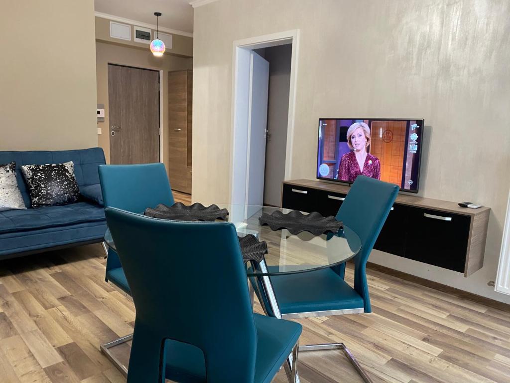 Jadis Queen Apartment room 1