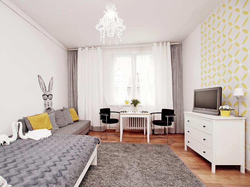 Apartment Kameralny 2B room 1