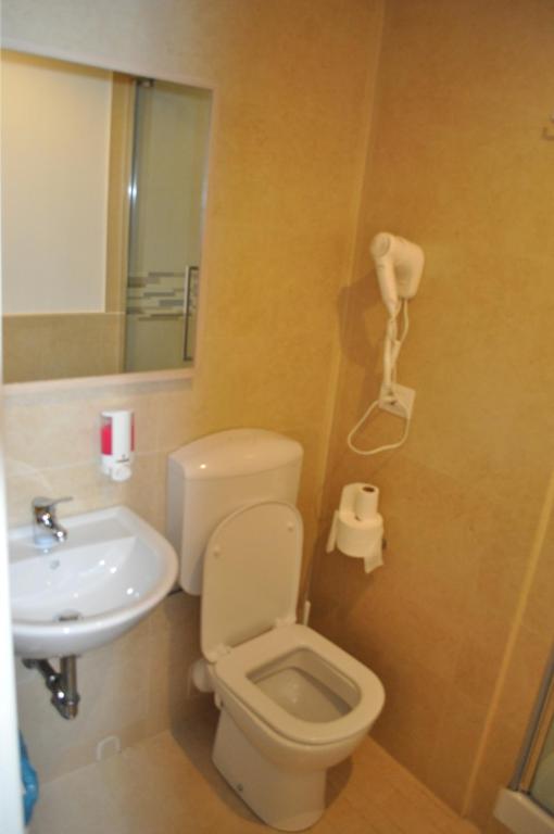 Karina Suite room 3