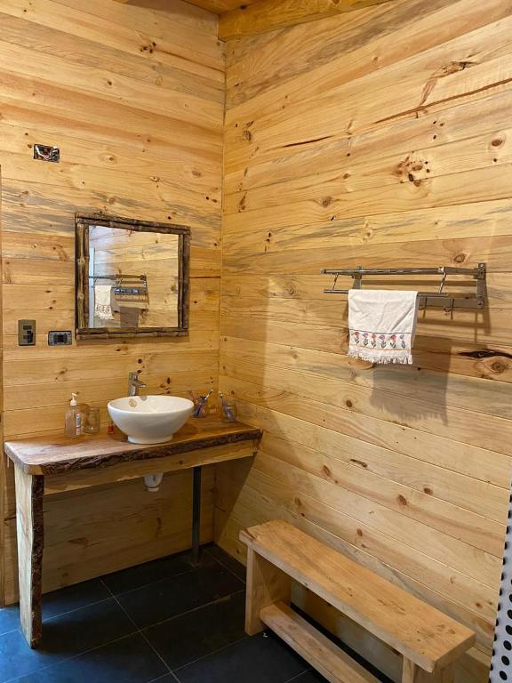 Km6 River lodge pucon room 4