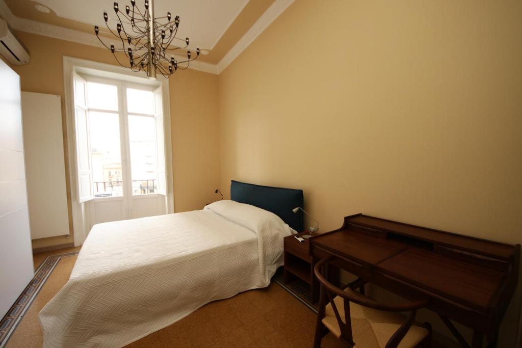 KMC suites - Purple room 6