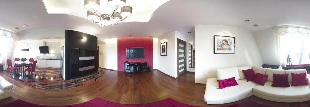 Lake View Villa room 3