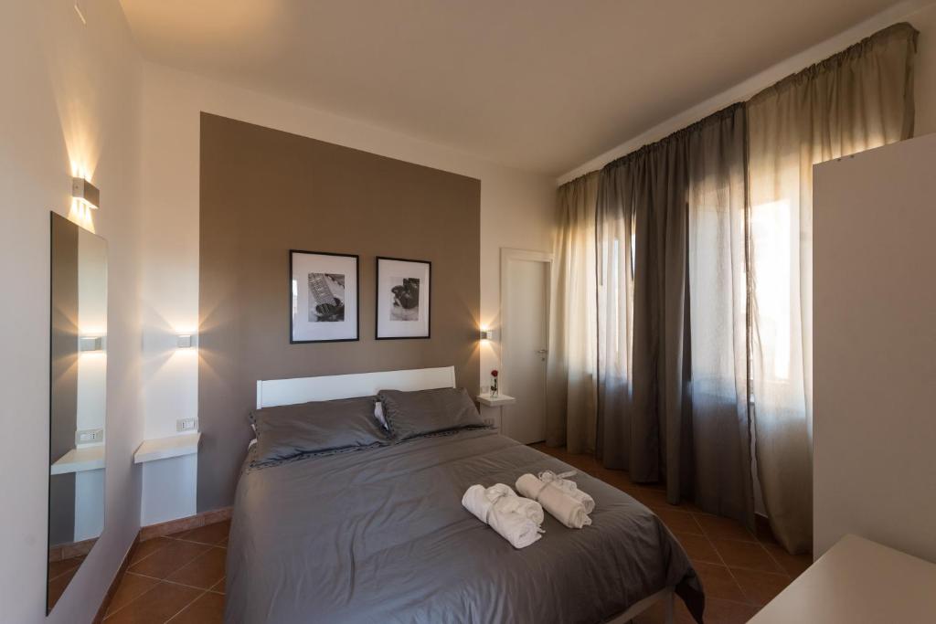LaLoren room 2