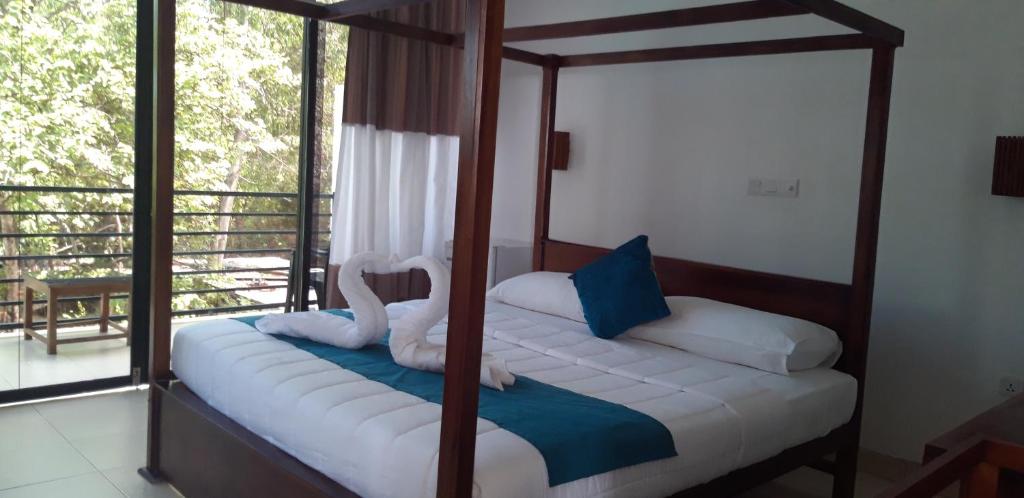 Lavish Resort - Sigirya room 4