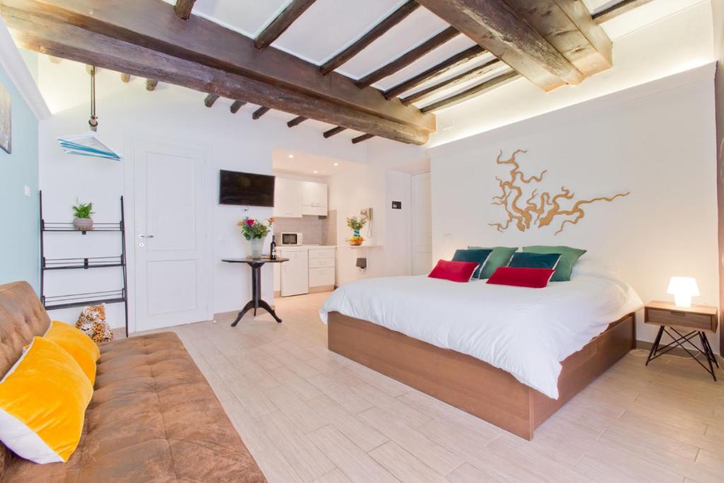 Il Leopardo room 2