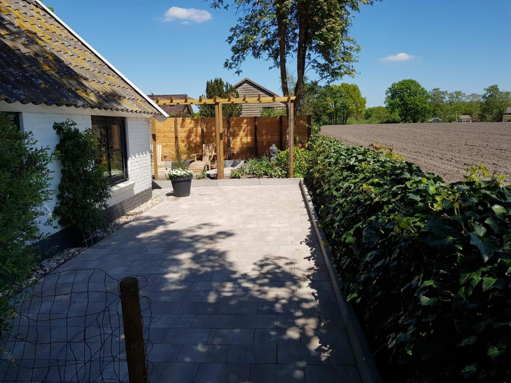 Bed & Breakfast De Lindehoek room 6