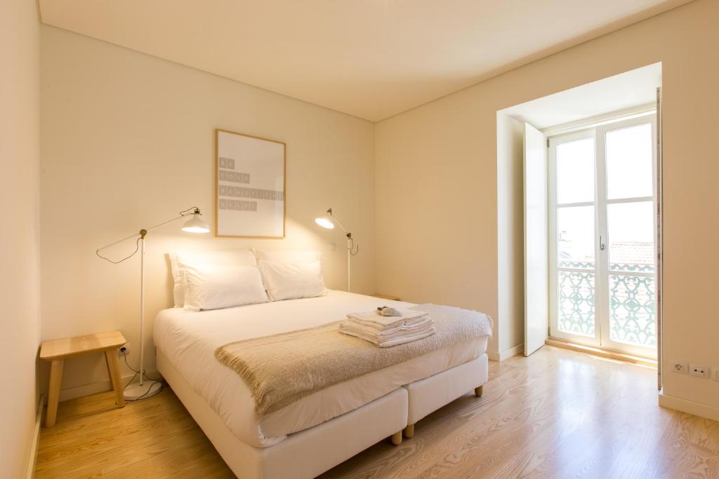 Lisbon Lifestyle room 1