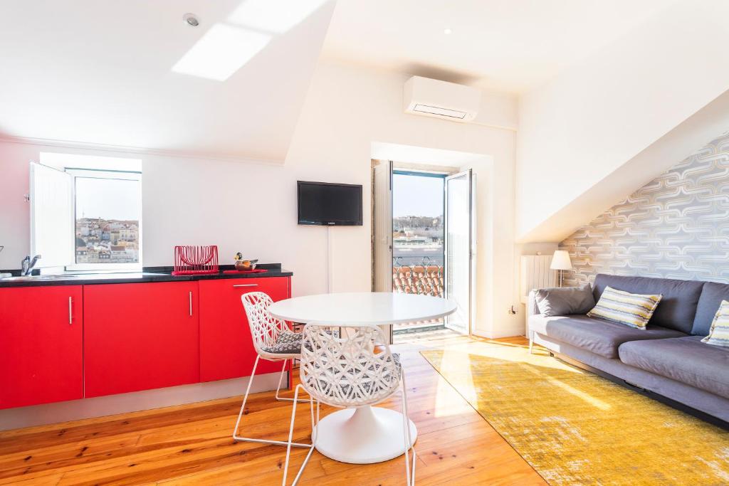 Lisbon Marmel Apartments Rossio room 6