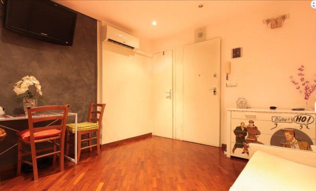 Little Suite room 5