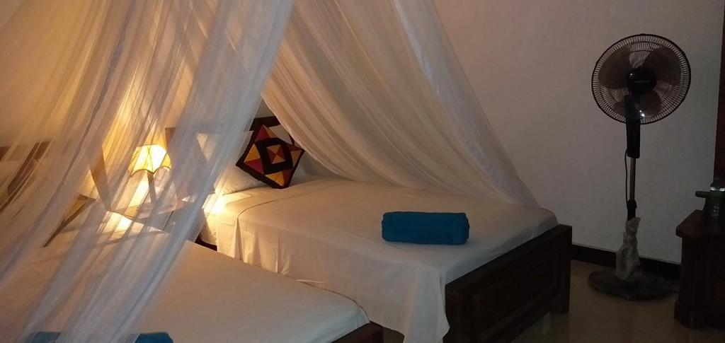 Liyara Home Stay room 1