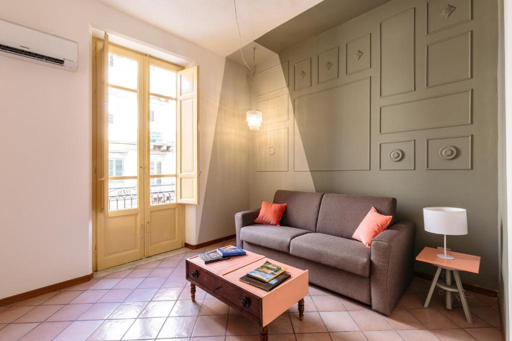 Lolli Apartments by Wonderful Italy room 1