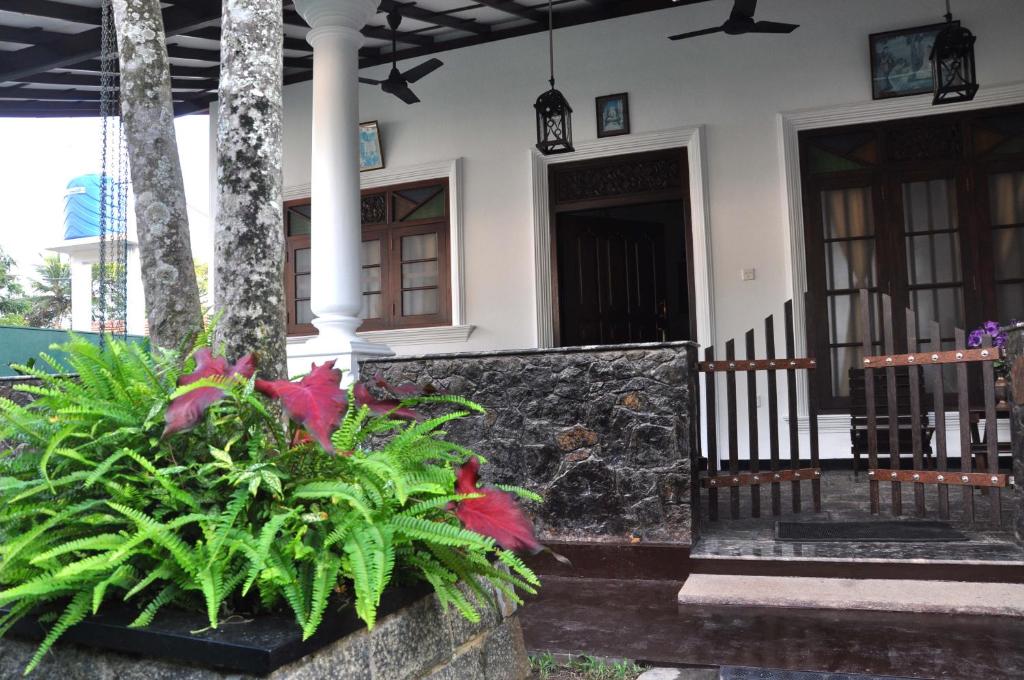 Mama Villa Hikkaduwa room 3