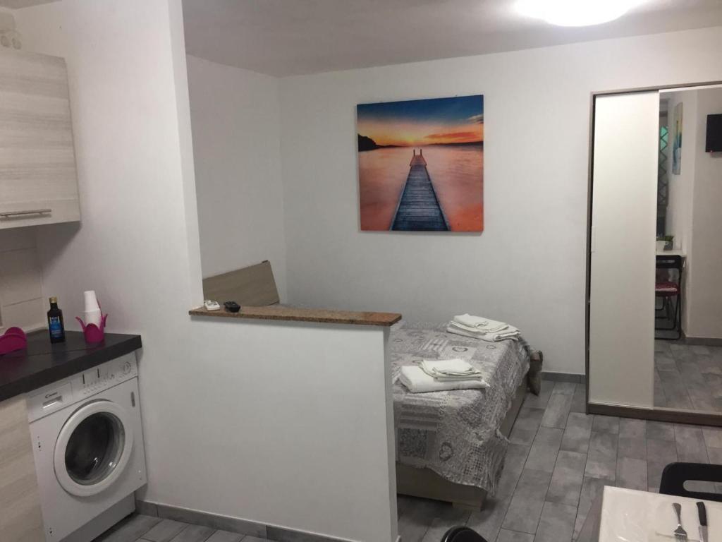 Marianna's House room 6
