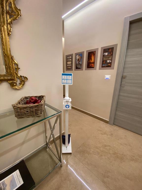 MDC LUXURY ROOMS NAPLES room 3