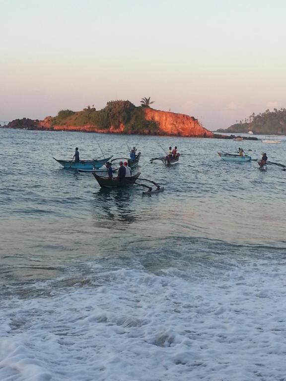 Methusha Holiday House room 1