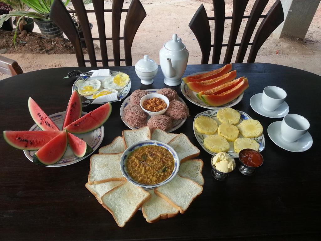 Methusha Holiday House room 6