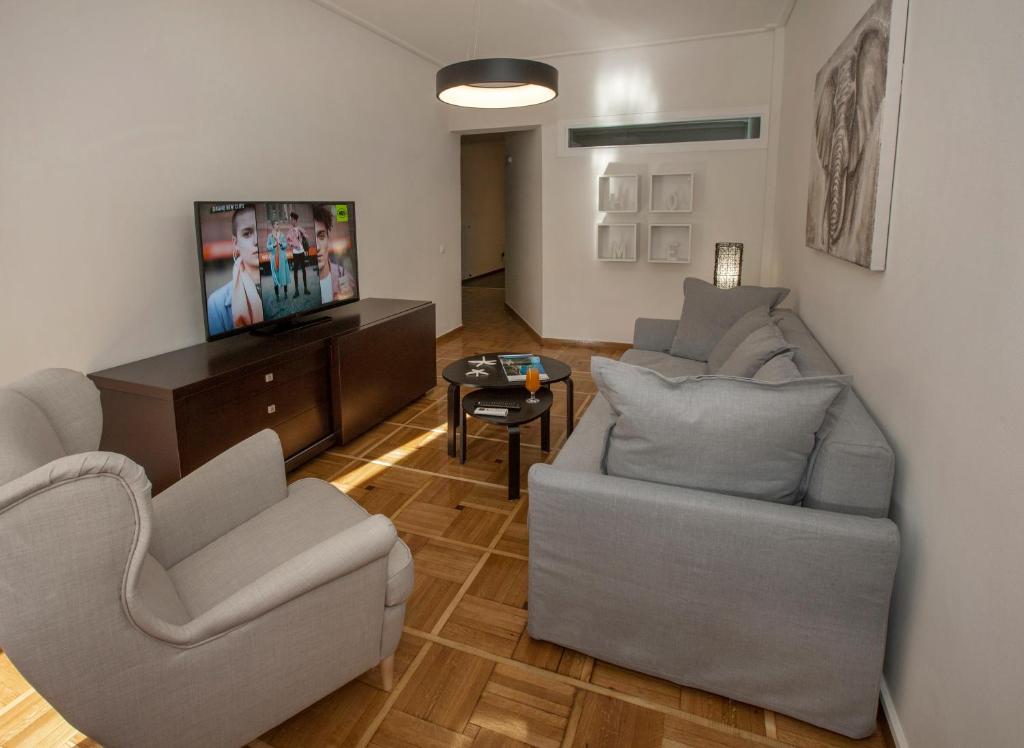 Modern Apartment close to Acropolis Museum by GHH room 2