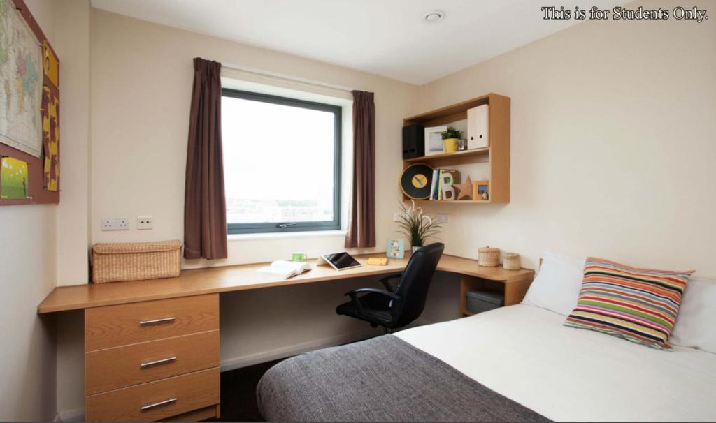 Modern Rooms for STUDENTS Only - Loughborough, SK room 1