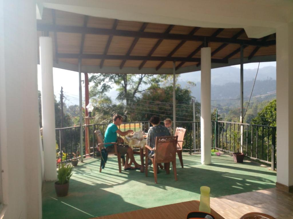Mountain Top Guest room 4