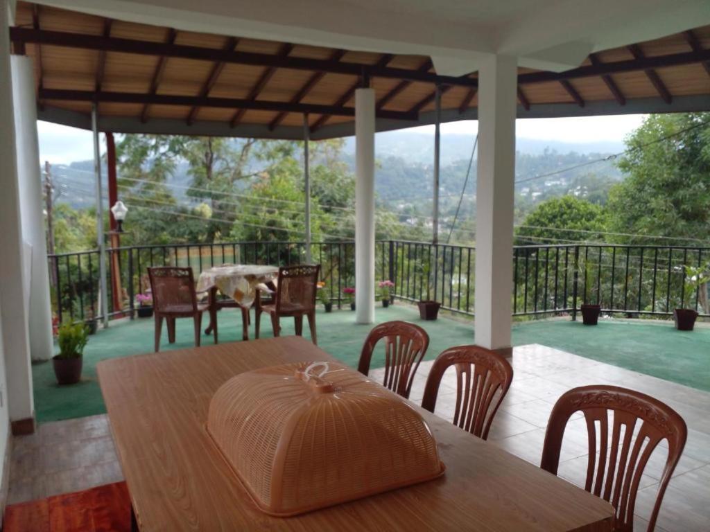 Mountain Top Guest room 6
