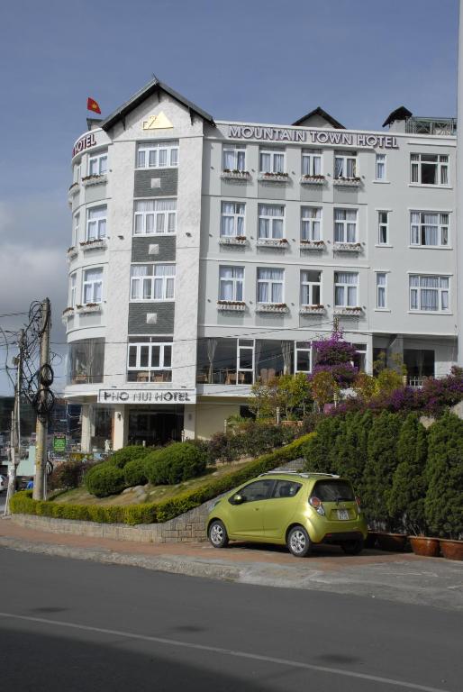 Mountain Town Hotel Xuan Huong Lake Dalat room 3