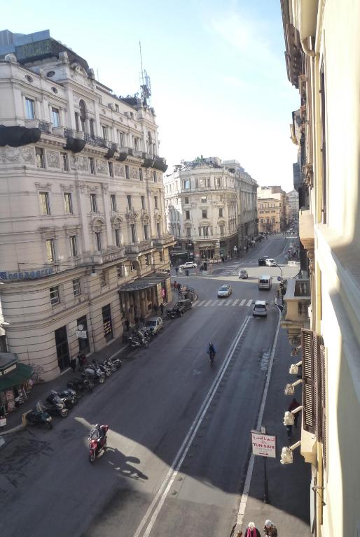 Residenza Mucha Trevi Rome room 5