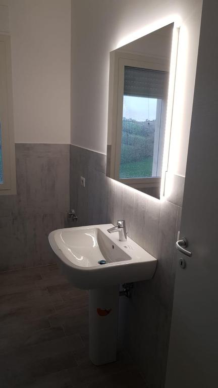 La Forza della natura room 6